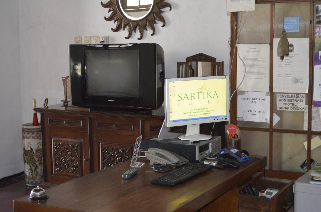 Sartika Hotel Prawirotaman Jogjakarta Buitenkant foto